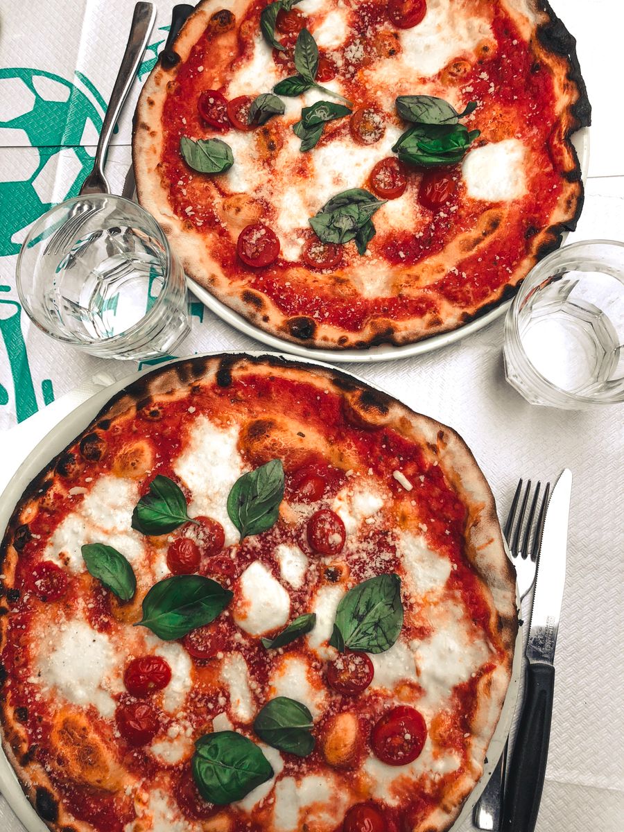 Pizza bei 2Face